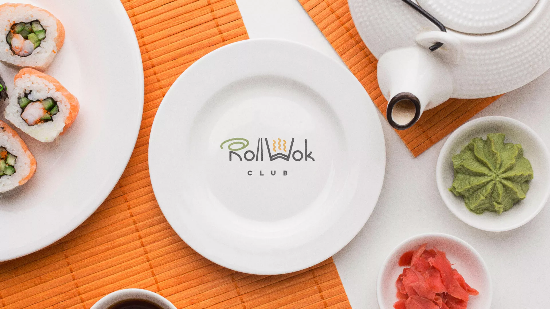 Разработка логотипа и фирменного стиля суши-бара «Roll Wok Club» в Заринске